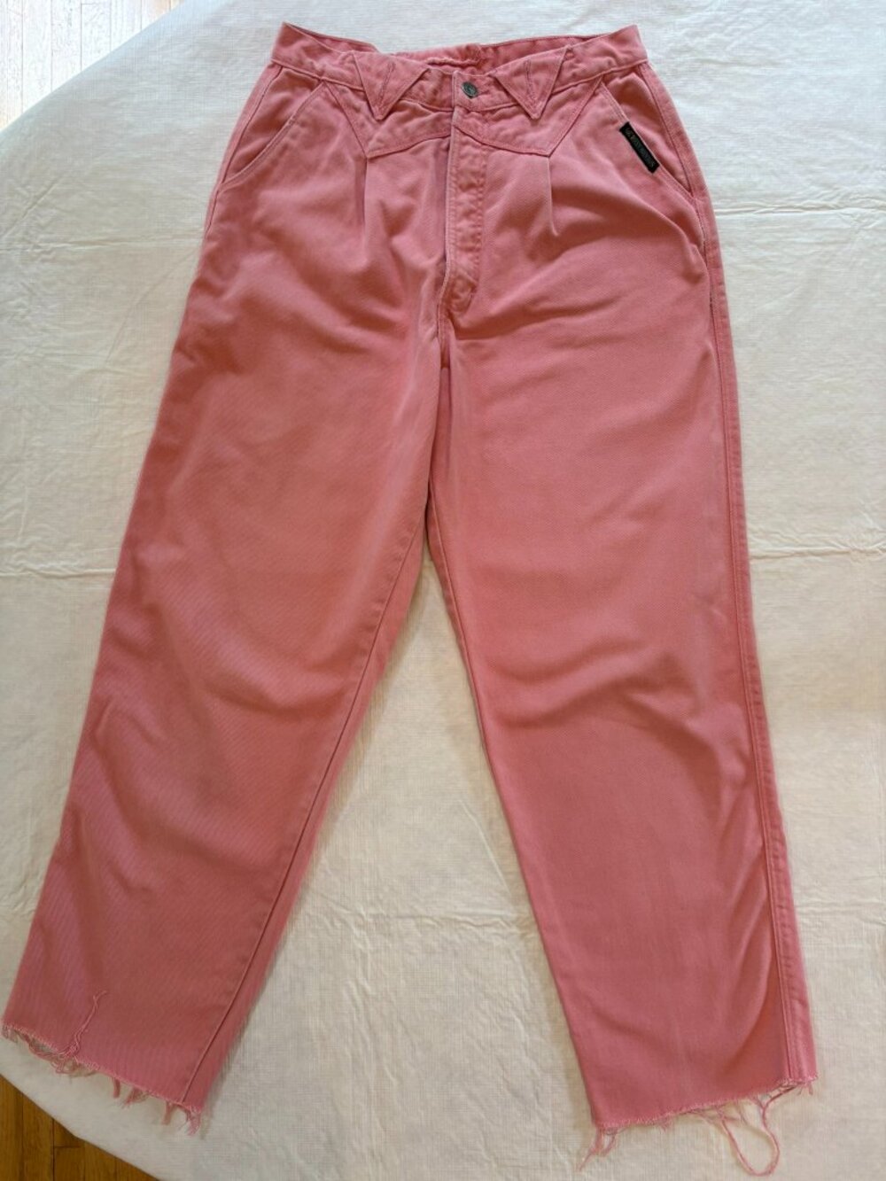 amazing vintage pink Rocky Mountain denim jeans!